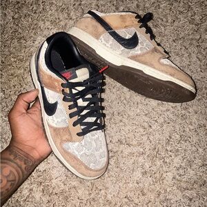 Nike Men's Brown and Black Sneakers